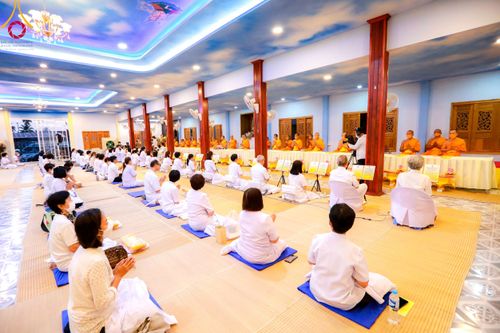 ภาพ No.113642:พิธีถวายภัตตาหารเป็นสังฆทาน แด่คณะพระธรรมยาตรา ปีที่ 12 วันที่ 17 มกราคม พ.ศ. 2567 ณ วัดโบสถ์(บน) บางคูเวียง จ.นนทบุรี