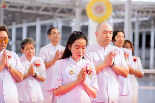 ภาพ No.240215:วันอาทิตย์ที่ 24 สิงหาคม พ.ศ. 2568 งานบุญวันอาทิตย์ พิธีจุดเทียนใจ ไฟนิรันด์ อนันตชัย ณ วัดพระธรรมกาย จ.ปทุมธานี