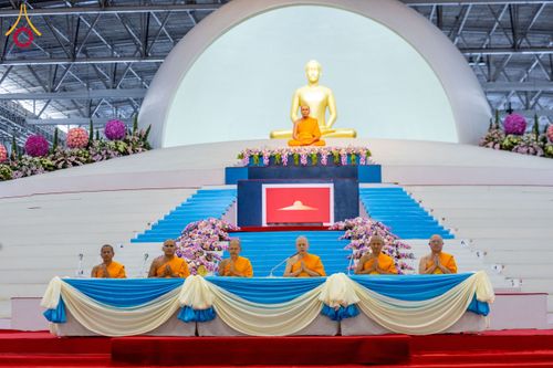 ภาพ No.209147:วันเสาร์ที่ 1 มีนาคม พ.ศ. 2568 สัมมนาใหญ่ ผู้นำบุญ 10,000 คน เพื่องานมหาสังฆทาน 40,000 กว่าวัดทั่วประเทศ ณ สภาธรรมกายสากล วัดพระธรรมกาย