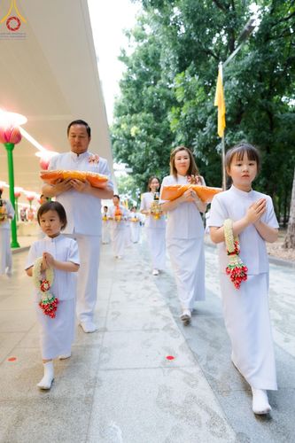ภาพ No.156677:พิธีบรรพชาอุปสมบท ธรรมทายาท โครงการอุปสมบทหมู่บูชาธรรมครบรอบ 107 ปี วันครูผู้ค้นพบวิชชาธรรมกาย ณ โบสถ์พระไตรปิฏก วัดพระธรรมกาย วันเสาร์ที่ 14 กันยายน พ.ศ. 2567