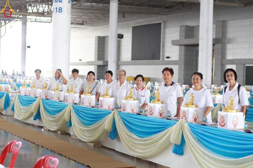 ภาพ No.59653:V.39 ทุ่มสุดใจ ธรรมชัย 80 ปี การเตรียมงาน การปฏิบัติงาน ของเจ้าหน้าที่หน่วยงานต่างๆ เพื่อพิธีฉลองอายุวัฒนมงคล 80 ปี หลวงพ่อธัมมชโย และรับถวายมหาสังฆทาน 10,000 กว่าวัดทั่วประเทศ ในวันคุ้มครองโลก จันทร์ที่ 22 เมษายน พ.ศ. 2567