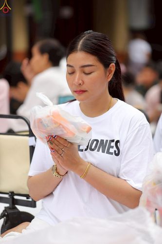 ภาพ No.236942:วันอาทิตย์ที่ 10 สิงหาคม พ.ศ. 2568 มหาสังฆทานครั้งยิ่งใหญ่ ตักบาตรพระ 10,000 รูป ถ.นิพัทธ์อุทิศ 3 ใจกลางนครหาดใหญ่ จ.สงขลา