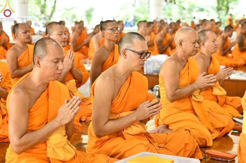 ภาพ No.157683:พิธีถวายภัตตาหารเมนูสวรรค์ ในพรรษาแห่งการเข้าถึงธรรม วันเสาร์ที่ 28 กันยายน พ.ศ. 2567 ณ หอฉันคุณยายอาจารย์ฯ วัดพระธรรมกาย