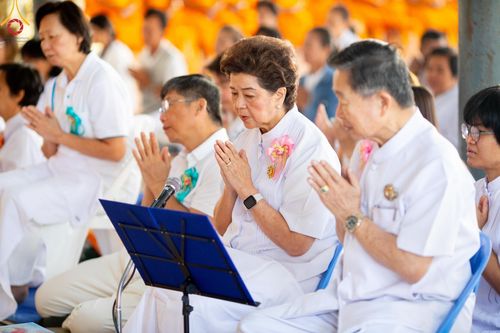 ภาพ No.189326:พิธีทอดผ้าป่าทำนุบำรุงศาสนสถาน ในโครงการธรรมยาตรา กตัญญูบูชา มหาปูชนียาจารย์ พระมงคลเทพมุนี(สด จนฺทสโร) พระผู้ปราบมาร อนุสรณ์สถาน 7 แห่ง ปีที่ 13 ณ วัดใหม่นพรัตน์  ต.เนินพระปรางค์ อ.สองพี่น้อง จ.สุพรรณบุรี วันที่ 5 มกราคม พ.ศ. 2568