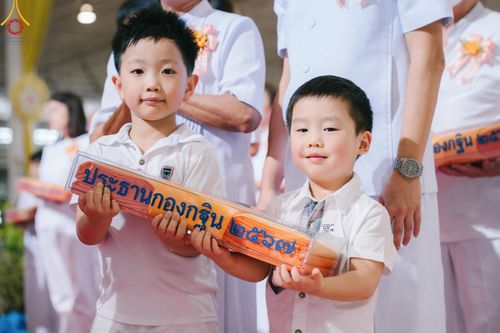 ภาพ No.167715:พิธีทอดกฐิน และ พิธีกรานกฐิน ในวันอาทิตย์ที่ 3 พฤศจิกายน พ.ศ. 2567 ณ วัดพระธรรมกาย จ.ปทุมธานี