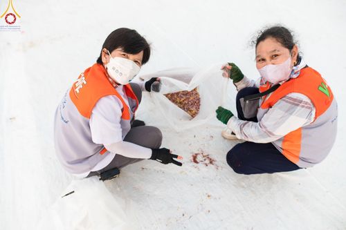 ภาพ No.113419:V.12 พลังหมู่ การเตรียมงาน เก็บงาน การรับบุญของเจ้าหน้าที่หน่วยงานต่างๆ เพื่อโครงการธรรมยาตรา ปีที่ 12 ระหว่างวันที่ 2 - 31 มกราคม พ.ศ. 2567