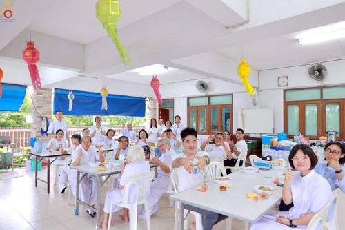 ภาพ No.247583:วันที่ 19-21 กันยายน พ.ศ. 2568 โครงการบวชอุบาสกแก้ว อุบาสิกาแก้ว ตัวแทนทอดกฐิน 30,000 วัด รุ่นที่ 2 ณ ศูนย์กัลยาณมิตรบางพลี สมุทรปราการ