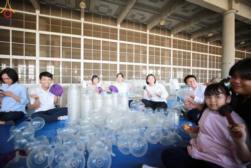 ภาพ No.120860:V.20 เป็นปลื้ม การเตรียมงาน เก็บงาน การรับบุญของเจ้าหน้าที่หน่วยงานต่างๆ เพื่อโครงการธรรมยาตรา กตัญญูบูชา มหาปูชนียาจารย์ พระมงคลเทพมุนี (สด จนฺทสโร) พระผู้ปราบมาร อนุสรณ์สถาน 7 แห่ง ปีที่ 12 ระหว่างวันที่ 2 - 31 มกราคม พ.ศ.2567