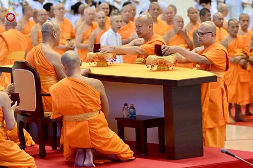 ภาพ No.259840:วันอาทิตย์ที่ 5 ตุลาคม พ.ศ. 2568 สัมมนาพิเศษ "จากกฐินวัดพระธรรมกาย สู่กฐินทั่วไทย 30,000 วัด" ณ สภาธรรมกายสากล วัดพระธรรมกาย