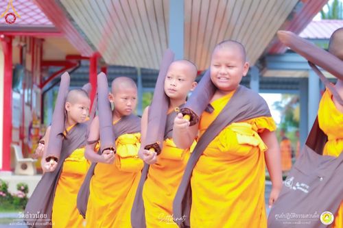 ภาพ No.93794:กิจกรรมสามเณร ศูนย์ปฏิบัติธรรมสวนผึ้ง จ.ราชบุรี ในโครงการบรรพชาสามเณรฟื้นฟูพระพุทธศาสนาทั่วไทย