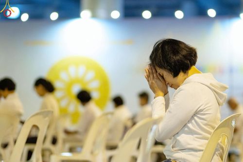 ภาพ No.211085:วันพฤหัสบดีที่ 13 มีนาคม พ.ศ. 2568  กิจกรรมวันพระ ขึ้น 15 ค่ำ เดือน 4 พิธีบุพเปตพลี ครั้งที่ 160 และ พิธีฉลองชัยสวดธัมจักรกัปปวัตนสูตร ครบ 7,196,000,000 จบ ณ วัดพระธรรมกาย