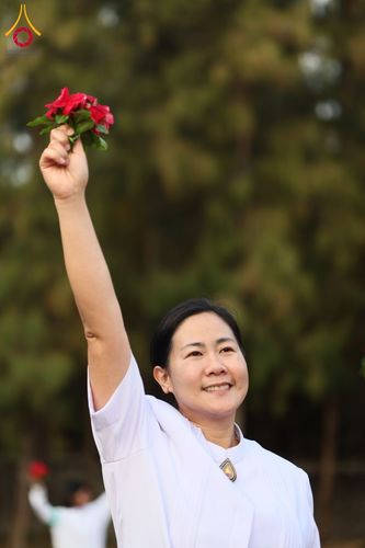 ภาพ No.185479:กิจกรรมเก็บดอกแพงรวย วันอาทิตย์ที่ 22 ธันวาคม พ.ศ. 2567 ณ ทุ่งสวรรค์ ตะวันฉาย วัดพระธรรมกาย