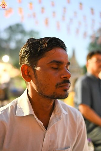 ภาพ No.284099:วันที่ ๔ พฤศจิกายน พุทธศักราช ๒๕๖๘ กฐินสมทบวัดต่างประเทศ โดยคณะศิษยานุศิษย์ บูชาธรรม 81 ปี หลวงพ่อธัมมชโย ณ วัดมหาโพธิ์ เมืองพุทธคยา ประเทศอินเดีย