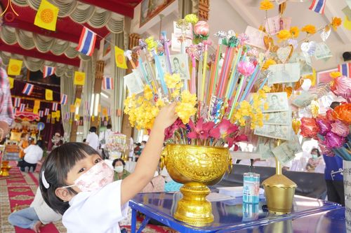 ภาพ No.63511:พิธีทอดกฐินสามัคคีทั่วไทย 5,000 วัด โดยคณะศิษยานุศิษย์วัดพระธรรมกาย น้อมบูชาธรรม 78 ปี หลวงพ่อธัมมชโย วันที่ 29 ตุลาคม พ.ศ. 2565 ณ วัดขุมแก้ว อ.ธัญบุรี จ.ปทุมธานี