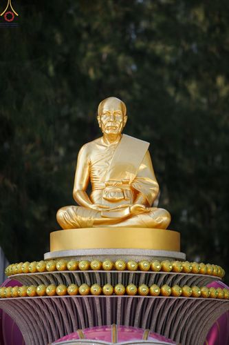 ภาพ No.70636:พิธีต้อนรับพระธรรมยาตรา ในโครงการธรรมยาตรากตัญญูบูชา มหาปูชนียาจารย์ พระมงคลเทพมุนี(สด จนฺทสโร) พระผู้ปราบมาร อนุสรณ์สถาน 7 แห่ง ปีที่ 11 วันที่ 14 มกราคม พ.ศ. 2566 ณ อนุสรณ์สถานลำดับที่ 3 สถานที่เกิดในเพศสมณะ วัดสองพี่น้อง อ.สองพี่น้อง จ.สุพรรณบุรี