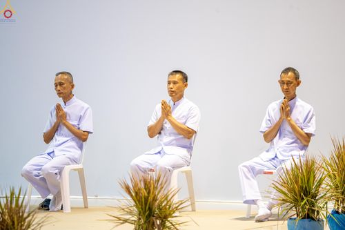 ภาพ No.326997:วันอาทิตย์ที่ 3 พฤษภาคม พ.ศ.2569 พิธีขอขมาอุบาสกบวชอุทิศชีวิต ณ ห้องแก้วสารพัดนึก 1 วัดพระธรรมกาย