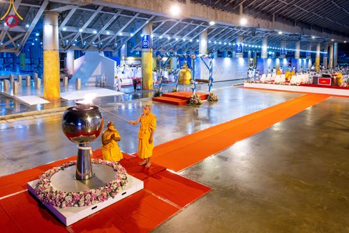 ภาพ No.90419:พิธีฉลองชัยสวดมนต์บทธัมมจักกัปปวัตตนสูตร 5,759,139,139 จบ เนื่องใน 139 ปี วันคล้ายวันเกิดด้วยรูปกายเนื้อ พระมงคลเทพมุนี (สด จนฺทสโร) พระผู้ปราบมาร วันอังคารที่ 10 ตุลาคม พ.ศ. 2566 ณ มหารัตนวิหารคด วัดพระธรรมกาย จ.ปทุมธานี