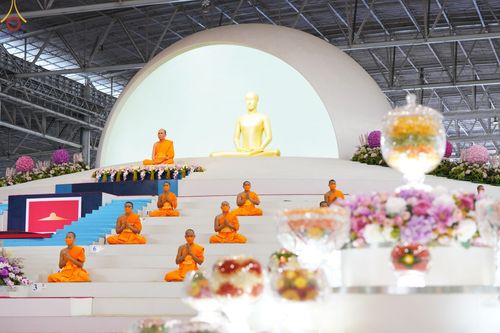 ภาพ No.68788:พิธีบูชาข้าวพระต้อนรับปีใหม่ วันที่ 1 มกราคม พ.ศ. 2566 ณ วัดพระธรรมกาย จ.ปทุมธานี