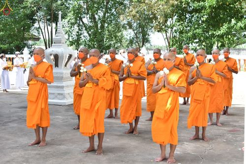 ภาพ No.66992:พิธีอุปสมบทวัดพันเสด็จนอก อ.ศรีราชา จ.ชลบุรี รับบุญจัดงานโดย สำนักพัฒนาเยาวชนโลก เมื่อวันที่ 7 ธันวาคม พ.ศ. 2565