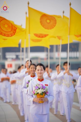 ภาพ No.319338:วันเสาร์ที่ 4 เมษายน พ.ศ.2569 พิธีขอขมา มอบผ้าไตร และถวายบาตรแด่นาคธรรมทายาท ในโครงการบรรพชาสามเณรฟื้นฟูพระพุทธศาสนาทั่วไทย โครงการหน่อแก้วเปรียญธรรม รุ่นที่ 14 โครงการสามเณรยุวธรรมทายาท รุ่นที่ 34 โครงการสามเณรมัชฌิมธรรมทายาท รุ่นที่ 30 ณ สภาธรรมกายสากล