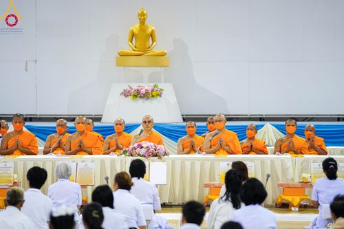 ภาพ No.105528:พิธีถวายภัตตาหารเป็นสังฆทาน แด่คณะพระธรรมยาตราฯ ในโครงการธรรมยาตรากตัญญูบูชา มหาปูชนียาจารย์ พระมงคลเทพมุนี(สด จนฺทสโร) พระผู้ปราบมาร อนุสรณ์สถาน 7 แห่ง ปีที่ 12 วันที่ 3 มกราคม พ.ศ. 2567 ณ สภาธรรมกายสากล วัดพระธรรมกาย