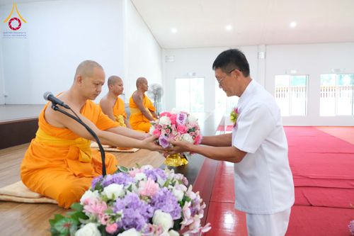 ภาพ No.319627:วันเสาร์ที่ 4 เมษายน พ.ศ.2569 พิธีขอขมา มอบผ้าไตร บรรพชาสามเณร ศูนย์อบรมเยาวชนนครปฐม