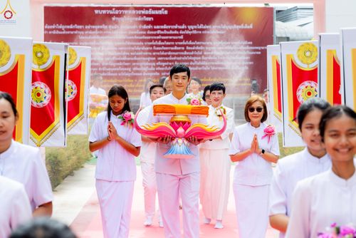 ภาพ No.336113:วันที่ 20 มิถุนายน พ.ศ.2569 พิธีทอดผ้าป่า ส่งเสริมงานพระพุทธศาสนา , พิธีเจริญพระพุทธมนต์เนื่องในวาระครบรอบ 14 ปี ธรรมอุทยานบ้านแป้ง อ.พรหมบุรี จ.สิงห์บุรี