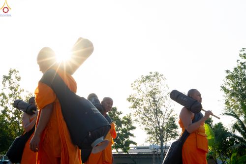 ภาพ No.290577:วันที่ 7 มกราคม พ.ศ. 2569 พิธีต้อนรับพระธรรมยาตรา ณ อนุสรณ์สถานลำดับที่ 2  สถานที่ตั้งมโนปณิธานบวชตลอดชีวิต อนุสรณ์สถานคลองบางนางแท่น (ภาพชุดที่ 2) อ.สามพราน จ.นครปฐม ในโครงการธรรมยาตรา กตัญญูบูชา มหาปูชนียาจารย์ พระมงคลเทพมุนี(สด จนฺทสโร) พระผู้ปราบมาร 