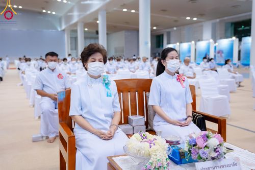 ภาพ No.90980:พิธีบำเพ็ญกุศลสวดพระอภิธรรม  อุบาสกถาวร พรหมถาวร (อุบาสกผู้ปั้นพระ) คืนที่ 6 วันพฤหัสบดีที่ 19 ตุลาคม พ.ศ. 2566 ณ ห้องแก้วสารพัดนึก 1 สภาธรรมกายสากล วัดพระธรรมกาย จ.ปทุมธานี