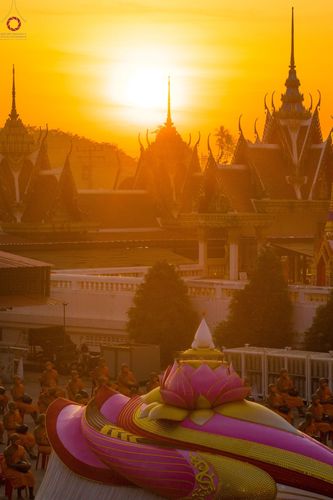 ภาพ No.73630:พิธีตักบาตรพระธรรมยาตราฯ ในโครงการธรรมยาตรากตัญญูบูชา มหาปูชนียาจารย์ พระมงคลเทพมุนี(สด จนฺทสโร) พระผู้ปราบมาร ปีที่ 11 ณ อนุสรณ์สถานลำดับที่ 4 สถานที่เกิดด้วยกายธรรม วัดโบสถ์ (บน) บางคูเวียง อ.บางกรวย จ.นนทบุรี วันที่ 22 มกราคม พ.ศ. 2566