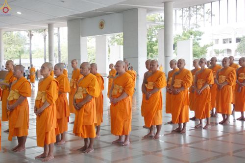 ภาพ No.337448:วันจันทร์ที่ 29 มิถุนายน พ.ศ.2569 (วันพระขึ้น 15 ค่ำ เดือน 8) พิธีบุพเปตพลี ครั้งที่ 184 ณ หอฉันคุณยายอาจารย์ฯ  พิธีสวดธัมมจักกัปปวัตนสูตร ครบ 8,495,000,000 จบ ณ มหาวิหารคด วัดพระธรรมกาย