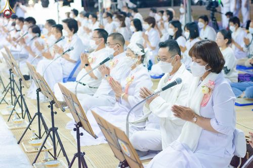 ภาพ No.74569:พิธีถวายภัตตาหารเป็นสังฆทาน แด่คณะพระธรรมยาตราฯ ในโครงการธรรมยาตรากตัญญูบูชา มหาปูชนียาจารย์ พระมงคลเทพมุนี(สด จนฺทสโร) พระผู้ปราบมาร อนุสรณ์สถาน 7 แห่ง ปีที่ 11 วันที่ 28 มกราคม พ.ศ. 2566