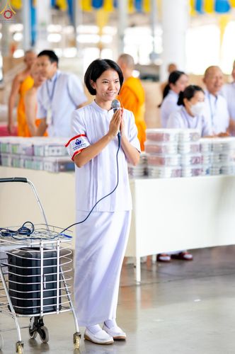 ภาพ No.341807:วันพุธที่ 29 กรกฎาคม พ.ศ. 2569 พิธีถวายผ้าอาบน้ำฝน เทียนพรรษาและประทีปโคมไฟ ณ ห้องแก้วสารพัดนึก 2 สภาธรรมกายสากล วัดพระธรรมกาย