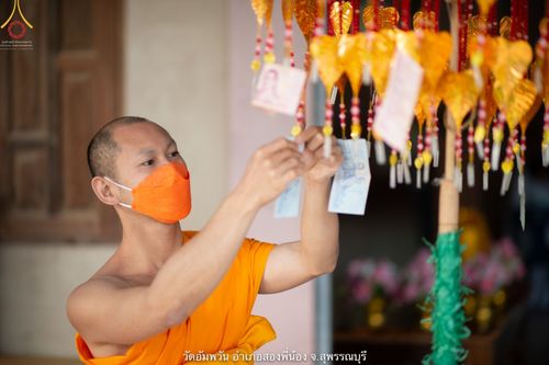 ภาพ No.69121:พระธรรมยาตรา ปฏิบัติศาสนกิจ ทำนุบำรุงศาสนสถาน, สวดธรรมจักร, ปฏิบัติธรรม ร่วมกับชุมชน,นักเรียนเด็กดีวีสตาร์ และร่วมพิธีทอดผ้าป่าบำรุงศาสนสถาน ในโครงการธรรมยาตรากตัญญูบูชา มหาปูชนียาจารย์ พระมงคลเทพมุนี(สด จนฺทสโร) พระผู้ปราบมาร อนุสรณ์สถาน 7 แห่ง ปีที่ 11
