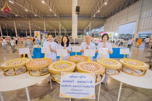 ภาพ No.305502:วันที่ 29 มกราคม พ.ศ. 2569 พิธีถวายภัตตาหารเป็นสังฆทาน แด่พระธรรมยาตรา ณ วัดพระธรรมกาย  จังหวัดปทุมธานี ในโครงการธรรมยาตรา กตัญญูบูชา มหาปูชนียาจารย์ พระมงคลเทพมุนี(สด จนฺทสโร) พระผู้ปราบมาร อนุสรณ์สถาน 7 แห่ง ปีที่ 14