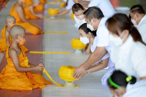 ภาพ No.44415:ประมวลภาพพิธีบรรพชา และพิธีถวายบาตร โครงการบวชภาคฤดูร้อน พ.ศ. 2565