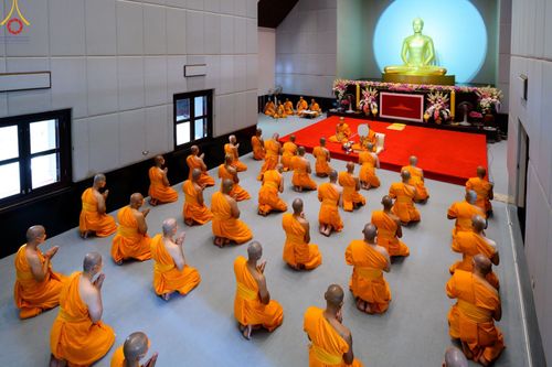 ภาพ No.51096:ประมวลภาพพิธีบรรพชาอุปสมบท โครงการบรรพชาอุปสมบทหมู่ รุ่นวันครูวิชชาธรรมกาย ปีพุทธศักราช 2565