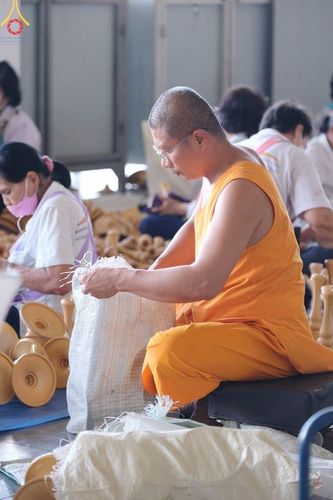 ภาพ No.124282:V.26 มาฆะ มากันนะ การรับบุญเตรียมงาน ของเจ้าหน้าที่หน่วยงานต่างๆ เพื่อวันมาฆบูชา วันเสาร์ที่ 24 กุมภาพันธ์  พ.ศ. 2567 ณ วัดพระธรรมกาย จ.ปทุมธานี