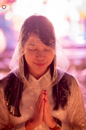 ภาพ No.118358:พิธีจุดประทีปถวายเป็นพุทธบูชา และบูชาธรรมมหาปูชนียาจารย์ พระมงคลเทพมุนี(สด จนฺทสโร) วันที่ 24 มกราคม พ.ศ. 2567 ณ อนุสรณ์สถานบางปลา อ.บางเลน จ.นครปฐม