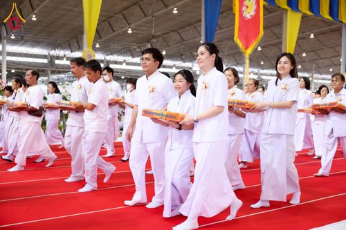 ภาพ No.264602:วันอาทิตย์ที่ 2 พฤศจิกายน พ.ศ. 2568 พิธีทอดกฐินสามัคคี ณ สภาธรรมกายสากล วัดพระธรรมกาย