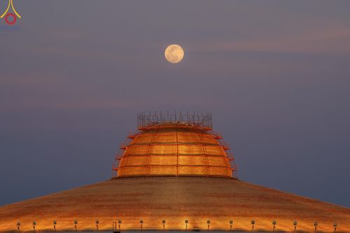 ภาพ No.194670:พิธีปฐมเริ่มสุวรรณรังสรรค์มหาธรรมกายเจดีย์ วันจันทร์ที่ 13 มกราคม พ.ศ. 2568 ณ มหาธรรมกายเจดีย์ วัดพระธรรมกาย จ.ปทุมธานี