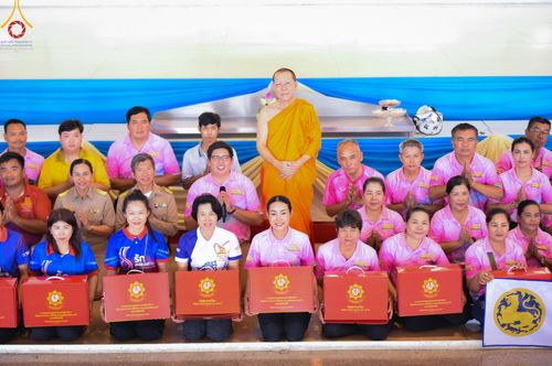 ภาพ No.212199:วันจันทร์ที่ 17 มีนาคม พ.ศ. 2568 บุญบรรจุกล่องไทยธรรม เพื่อถวายแด่พระสังฆาธิการ 40,000 กว่าวัดทั่วไทย ในวันคุ้มครองโลก 22 เมษายน พ.ศ. 2568 ณ บ้านแก้วเรือนทองคุณยายฯ วัดพระธรรมกาย