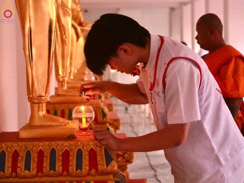 ภาพ No.204192:V.52 สารพัดV สารพัดดี ที่วัดสองพี่น้อง ในโครงการธรรมยาตรา กตัญญูบูชา มหาปูชนียาจารย์ พระมงคลเทพมุนี(สด จนฺทสโร) พระผู้ปราบมาร อนุสรณ์สถาน 7 แห่ง ปีที่ 13 ระหว่างวันที่ 2-31 มกราคม พ.ศ. 2568