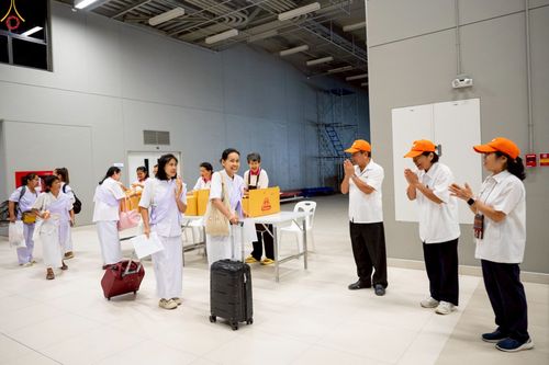 ภาพ No.242896:วันที่ 29-31 สิงหาคม พ.ศ. 2568 องค์กรภาคีเครือข่าย “บวร” (บ้าน-วัด-โรงเรียน-ราชการ) อ.คลองหลวง จัดบวชอุบาสิกาแก้ว ถวายพระราชกุศลแด่สมเด็จพระพันปีหลวง - กตัญญูบูชาแด่ผู้มีพระคุณ