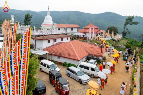 ภาพ No.226424:วันที่ 7-10 พฤษภาคม พ.ศ. 2568 โครงการเดินธรรมยาตรา สยาม-ลังกา ธรรมยาตรา ฉลองเทศกาลวิสาขบูชาแห่งชาติ ศรีลังกา บูชาธรรม 81 ปี หลวงพ่อธัมมชโย เมืองนูวราอิลิยา ประเทศศรีลังกา