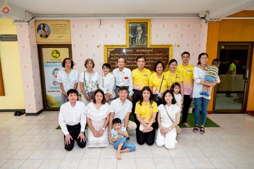 ภาพ No.242060:วันอาทิตย์ที่ 31 สิงหาคม พ.ศ. 2568 พิธีทำบุญแด่คณะสงฆ์ 122 รูป ฉลอง 121 ปี อำเภอคลองหลวง จ.ปทุมธานี เพื่อนำส่งช่วยเหลือคณะสงฆ์ 323 วัด 4 จังหวัดชายแดนภาคใต้ และช่วยเหลือประชาชนจากเหตุปะทะ แนวชายแดนไทย-กัมพูชา ณ บริเวณหน้าที่ว่าการอำเภอคลองหลวง 