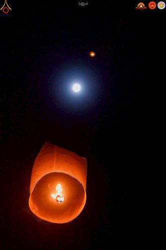 ภาพ No.224652:วันจันทร์ที่ 12 พฤษภาคม พ.ศ. 2568  ชาวพุทธในอินโดนีเซีย ร่วมฉลองวิสาขบูชาจุดประทีปกว่า 200,000 ดวง ณ พระมหาเจดีย์บรมพุทโธ  เจริญพุทธมนต์ถวาย “พระวชิรเกล้าเจ้าอยู่หัว”