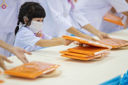 ภาพ No.46936:ประมวลภาพพิธีทอดผ้าป่าธรรมชัย ณ วัดพระธรรมกาย (5 มิถุนายน พ.ศ. 2565)