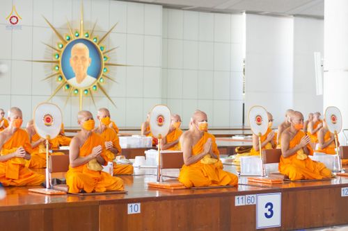 ภาพ No.90589:พิธีบุพเปตพลี  ครั้งที่ 141 ร่วมอุทิศบุญแด่หมู่ญาติที่ล่วงลับไปแล้ว และสืบทอดอายุพระพุทธศาสนา วันพฤหัสบดีที่ 14 ตุลาคม พ.ศ.2566 วันพระแรม 15 ค่ำ เดือน 10 ณ หอฉันคุณยายอาจารย์ฯ วัดพระธรรมกาย