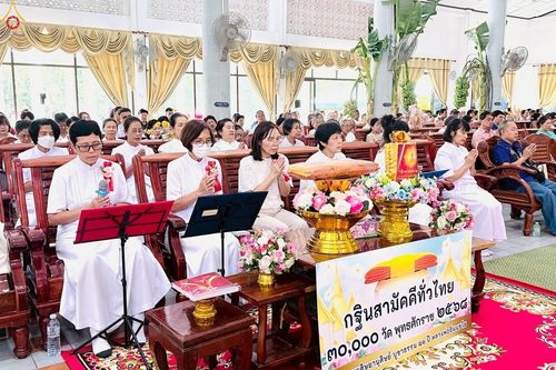 ภาพ No.282901:วันที่ 25 ตุลาคม พ.ศ.2568  พิธีทอดกฐินสามัคคีทั่วไทย 30,000 วัด  โดยคณะศิษยานุศิษย์ บูชาธรรม 81 ปี  หลวงพ่อธัมมชโย ณ วัดธารเกษม อำเภอพระพุทธบาท จ. สระบุรี